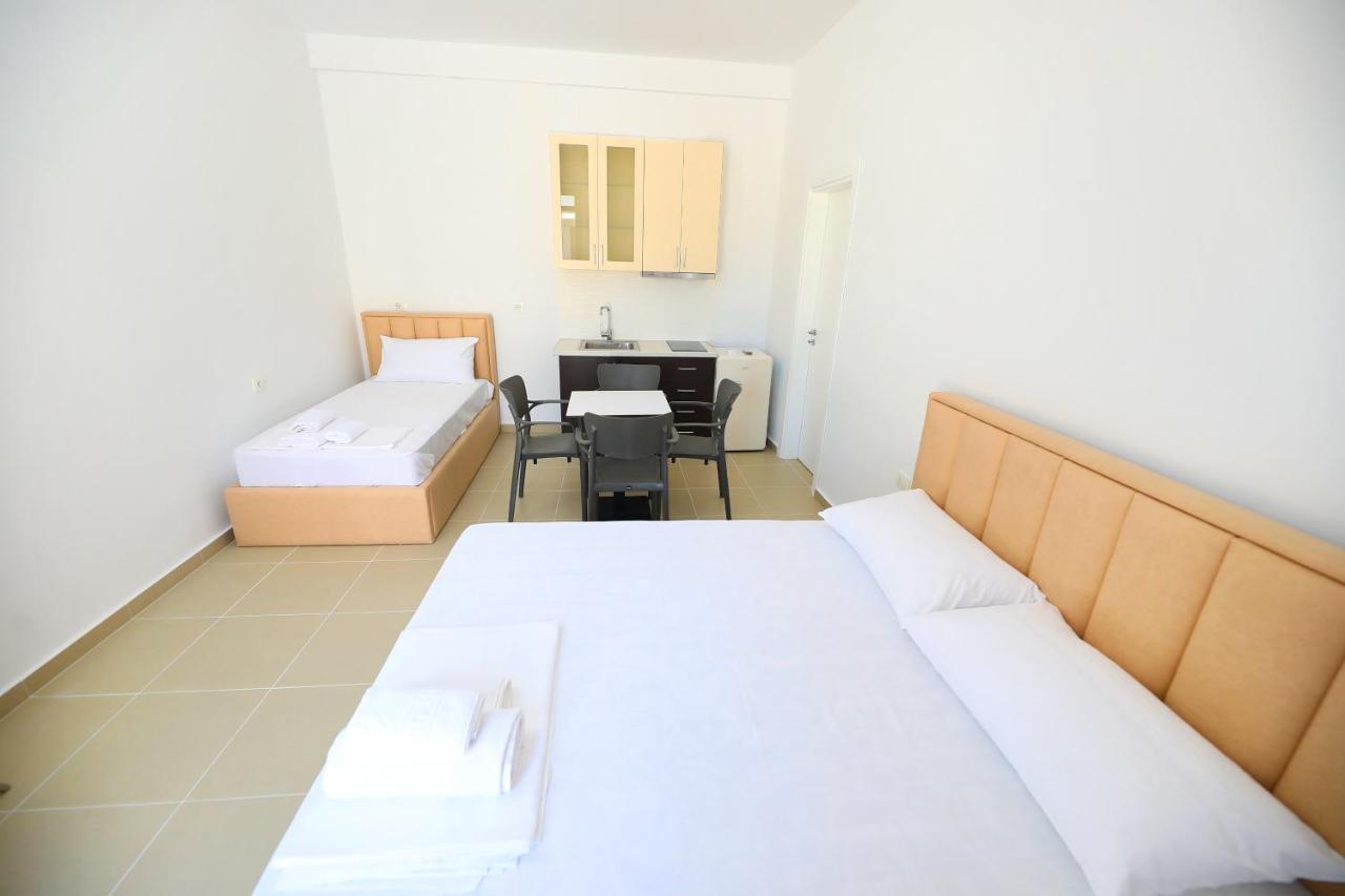Vila S&S Vlorë Exterior foto
